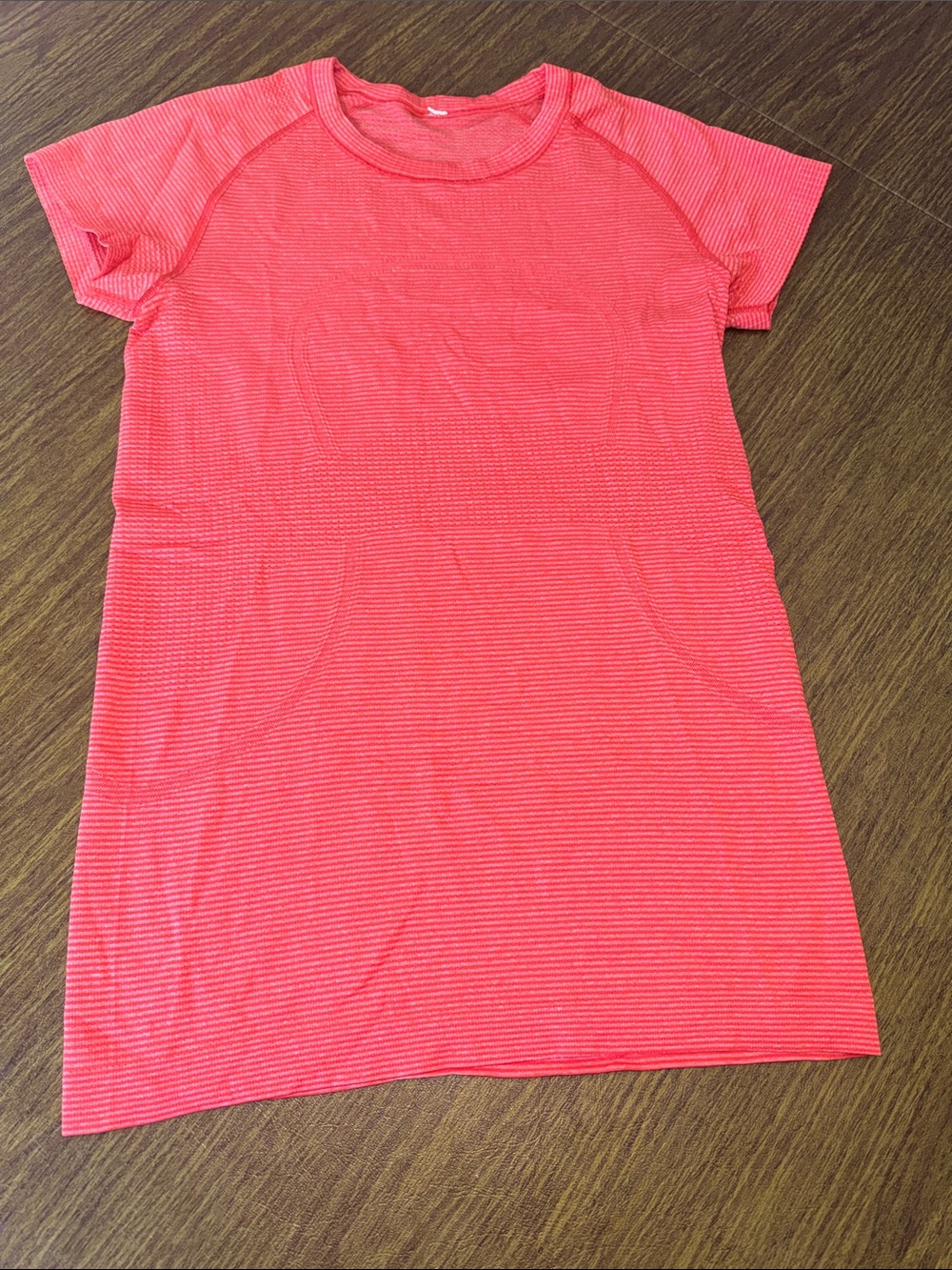 lululemon athletica Coral Short Sleeve Tee